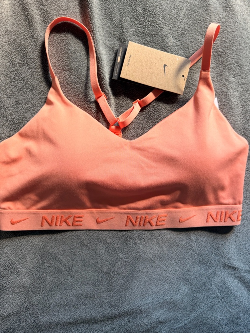 NWT Nike Dri Fit W Seamless Sports Bra Bralette in Coral